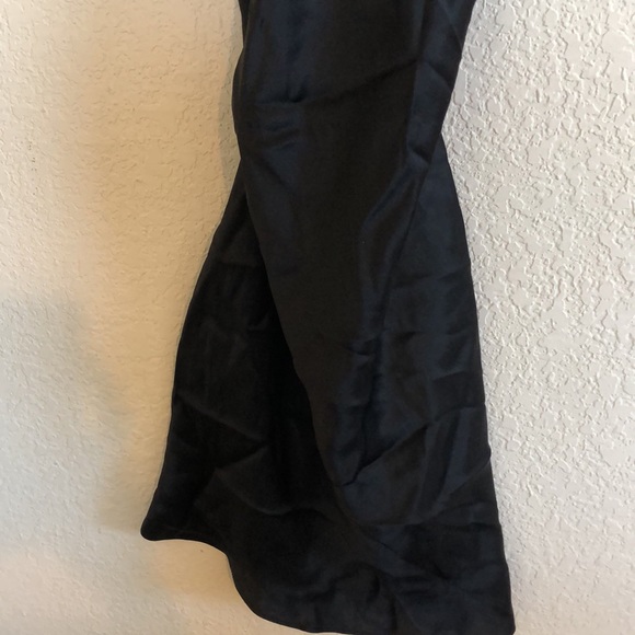 AMANDA UPRICHARD Claudia Mini Dress In Black silk - Picture 6 of 13